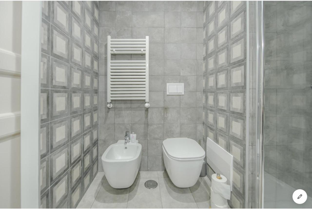 Museum Luxury Suites Napoli Esterno foto