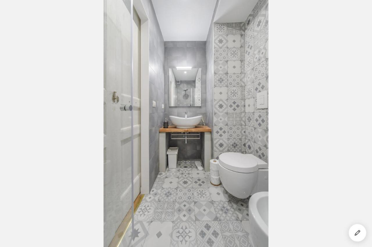 Museum Luxury Suites Napoli Esterno foto