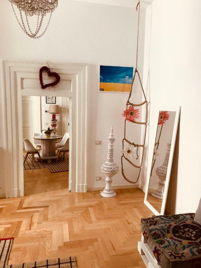 Museum Luxury Suites Napoli Esterno foto
